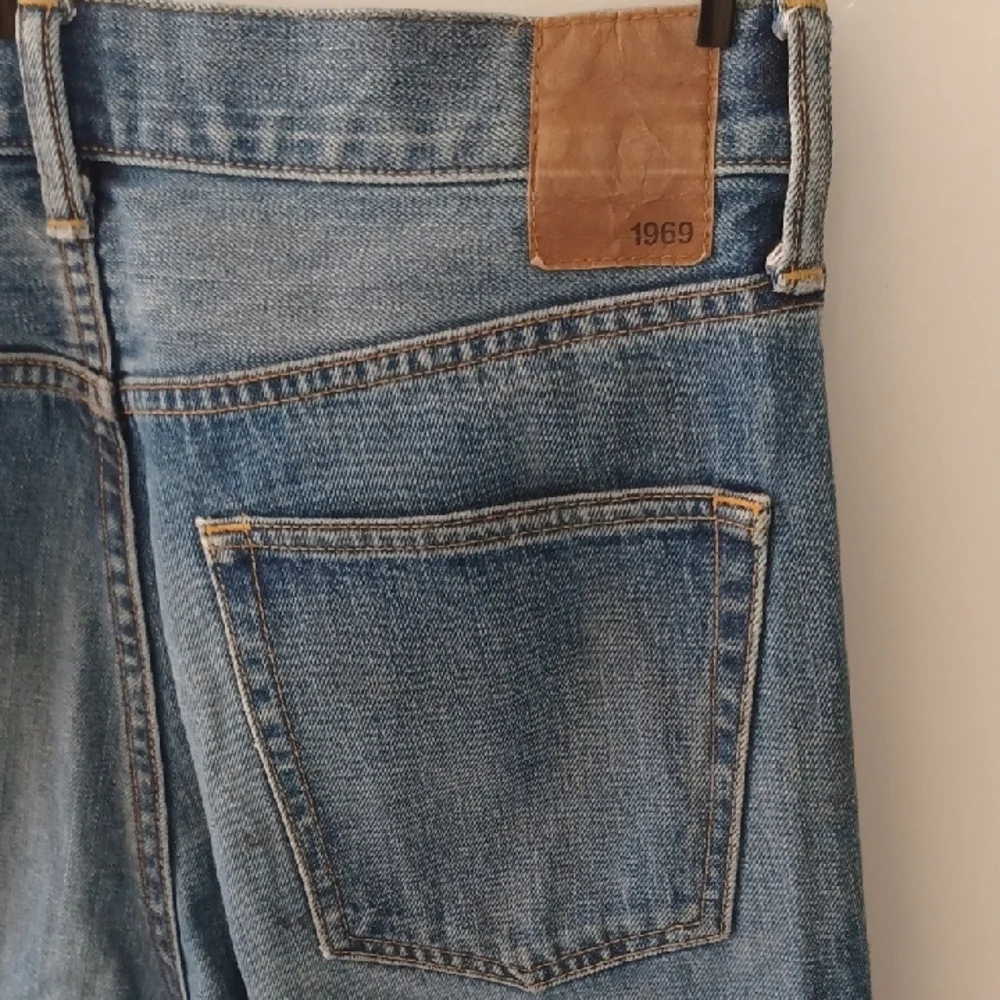 GAP Blue Slim Jeans with Classic Indigo Wash, 31W x 30L - Picture 6 of 7